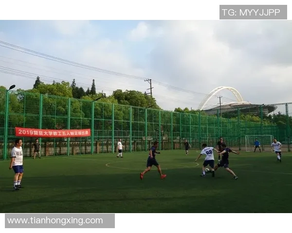 五人制足球游戏的魅力与技巧探讨让我们一起享受这项激情四溢的团队运动